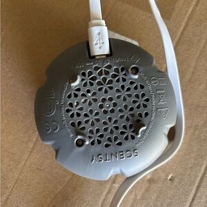 Scentsy USB Scent Diffuser in Gray